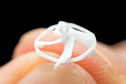 Ontdek de mini-drone, zo klein als een bij!