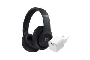 Beats Studio Pro Zwart + BlueBuilt Power Delivery Oplader met Usb C Poort 20W Wit