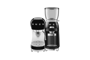SMEG ECF02BLEU Zwart + koffiemolen